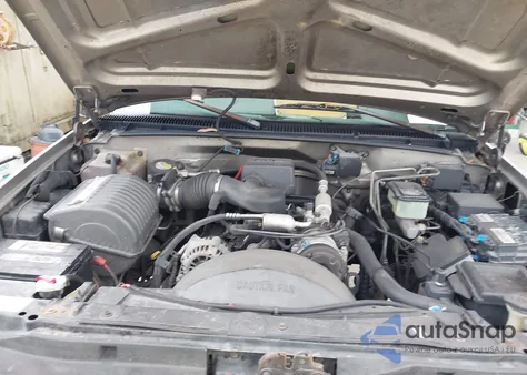 2000 Chevrolet C3500 из США, поврежденный, VIN 1GCGC34R7YR159704